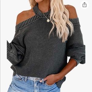 COPY - Cold shoulder sweater